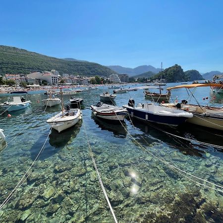 4M Apartments Petrovac Luaran gambar