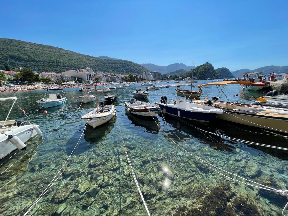 4M Apartments Petrovac Luaran gambar