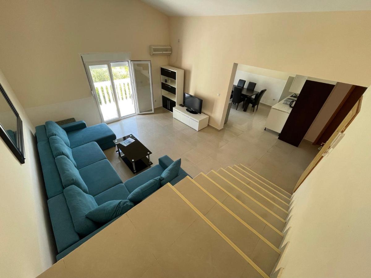 4M Apartments Petrovac Luaran gambar