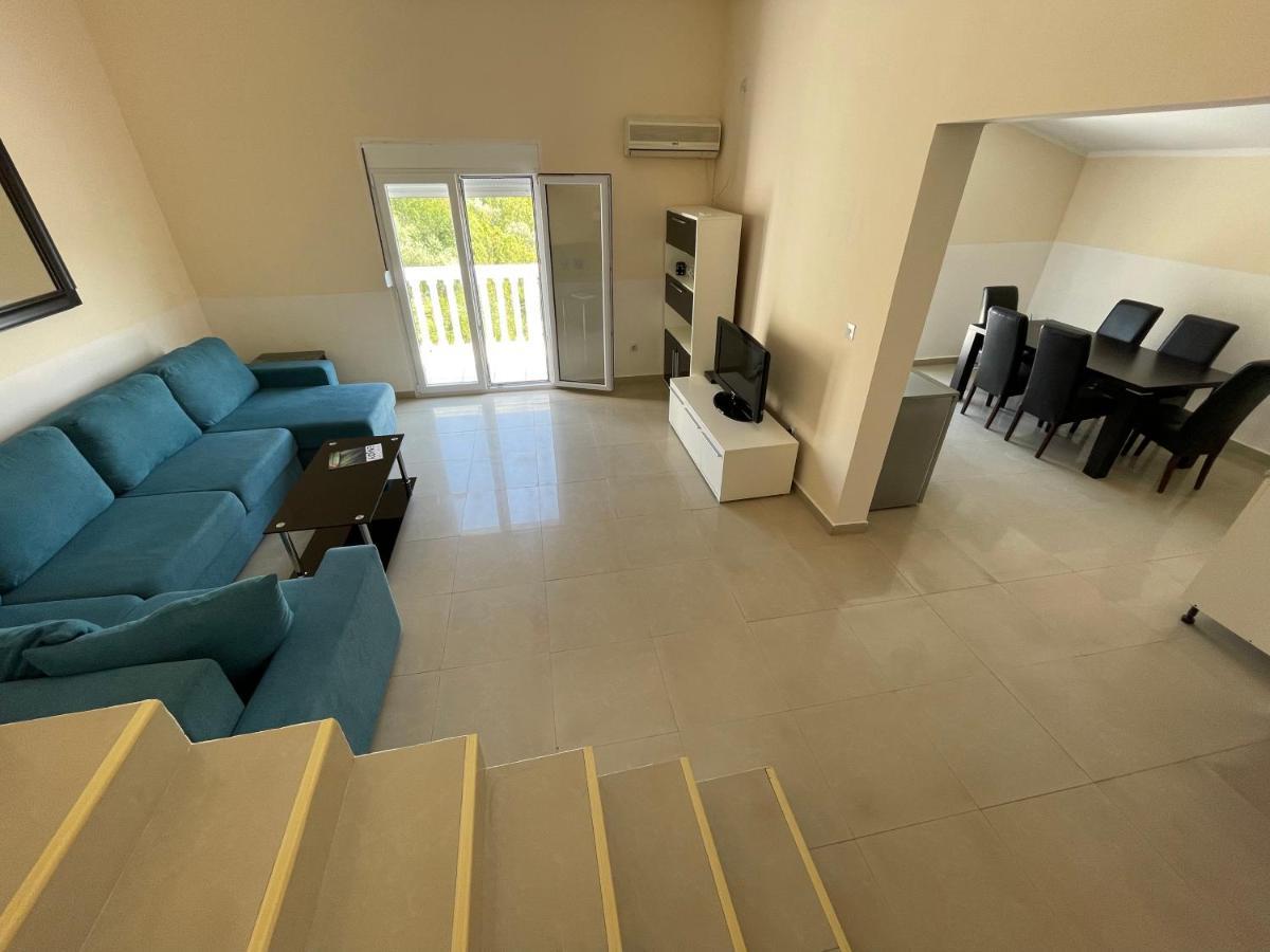 4M Apartments Petrovac Luaran gambar