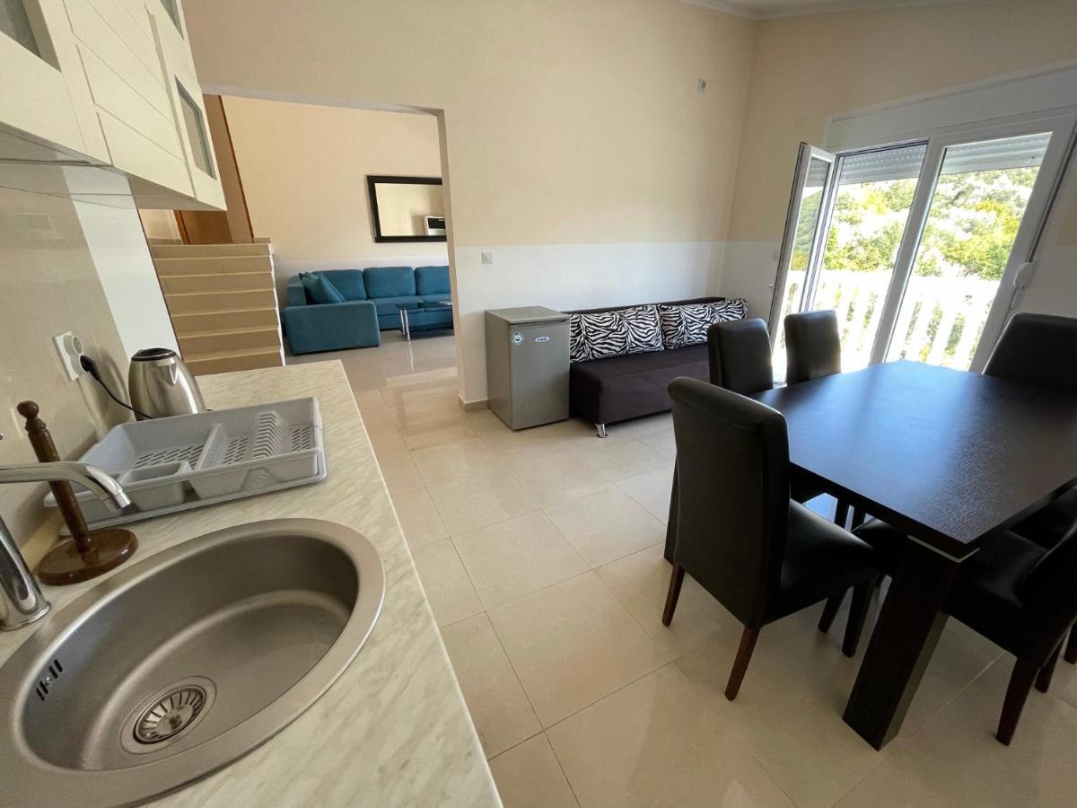 4M Apartments Petrovac Luaran gambar